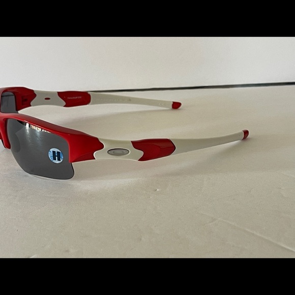 Oakley Sunglasses - Picture 7 of 13